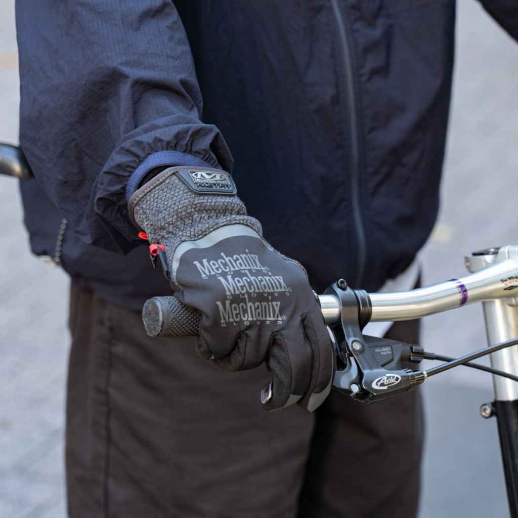 MECHANIX* coldwork fastfit glove (black/grey) - BLUE LUG
