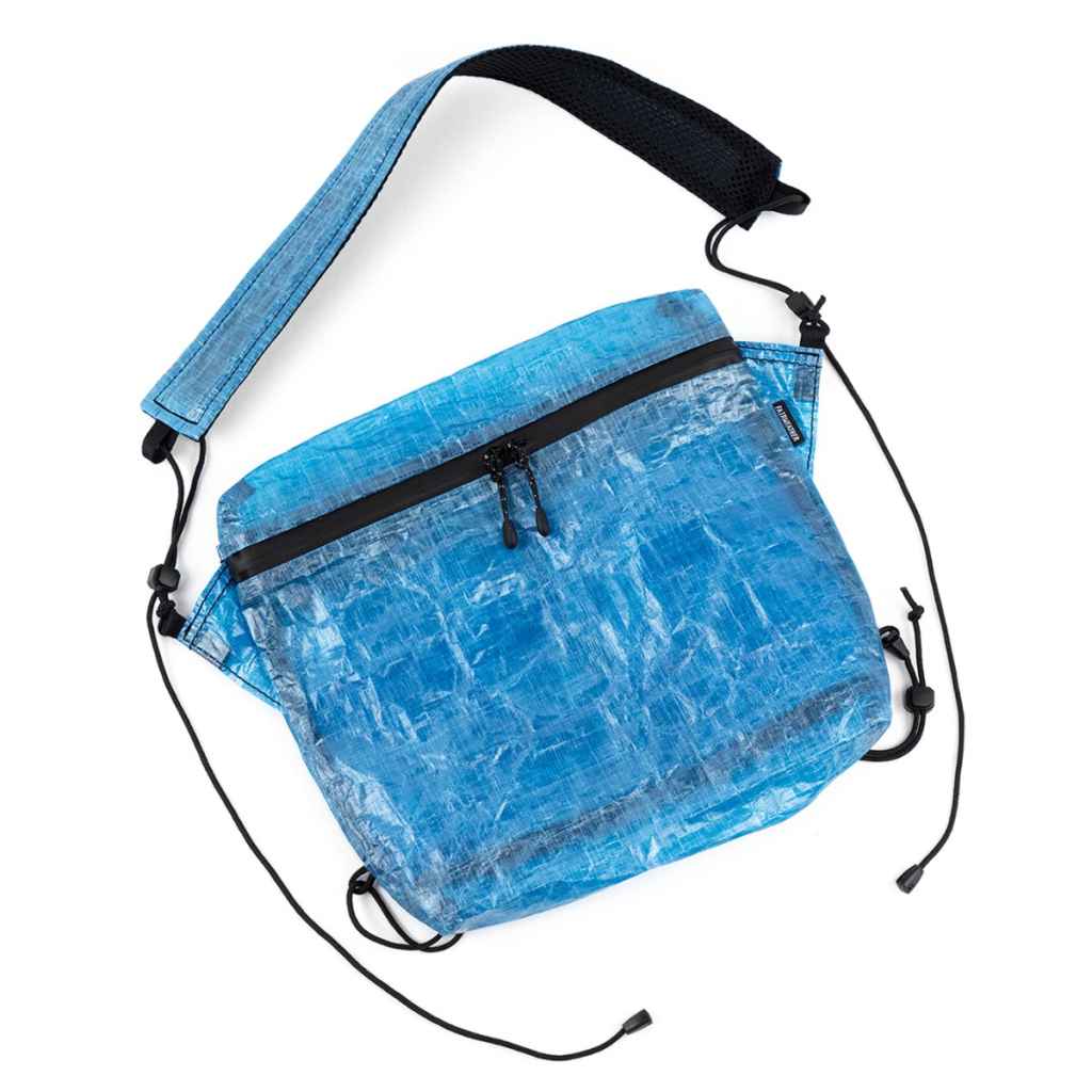 フェアウェザー　パッカブルサコッシュ　ダイニーマ　DCF ブルーラグ FAIRWEATHER* packable sacoche (dyneema black) - BLUE LUG