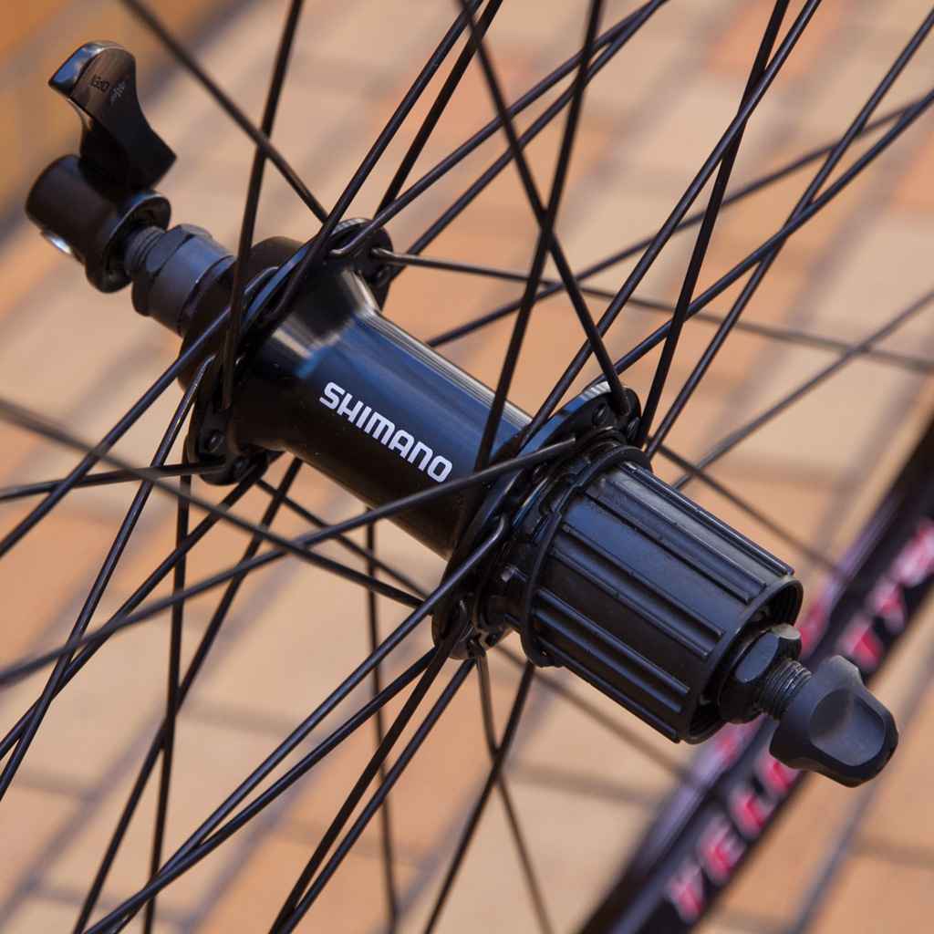Velocity A23 × shimano 冴える RS400 手組み ホイール