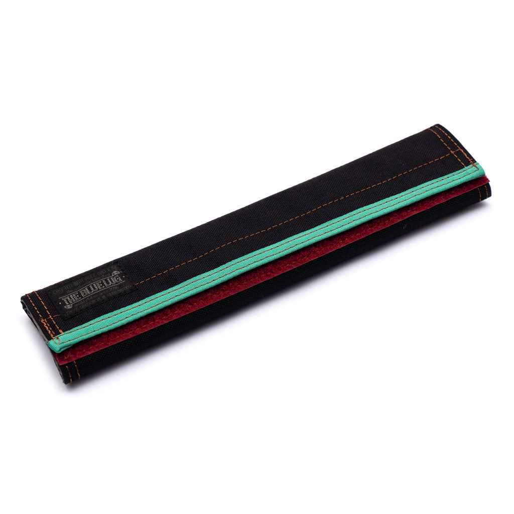 BLUE LUG* shoulder pad (black/green) - BLUE LUG ONLINE STORE