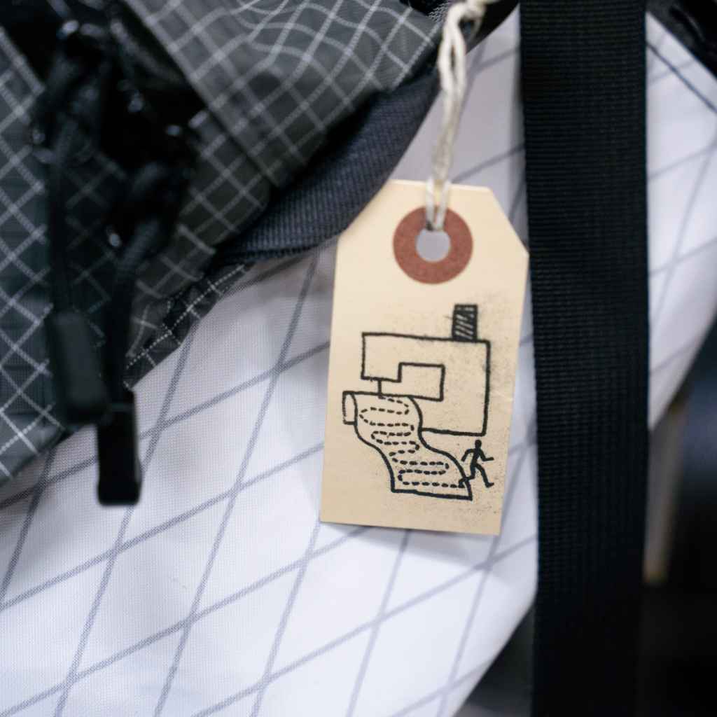 YANCO* zip musette (olive/G) - BLUE LUG ONLINE STORE