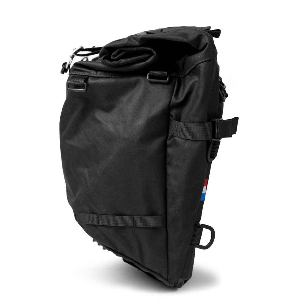 EERDER METAAL* xplorer front bag (black) - BLUE LUG ONLINE STORE
