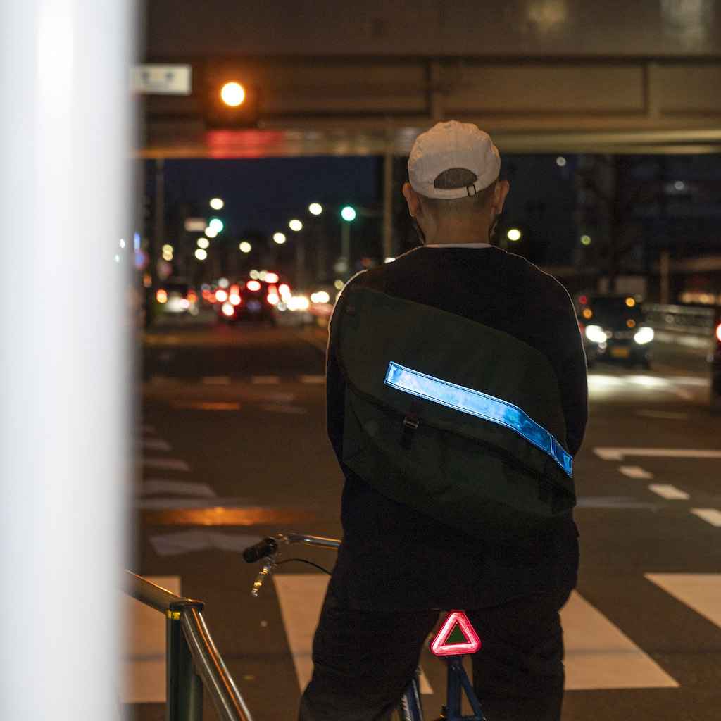 BLUE LUG* velcro reflector (green) - BLUE LUG ONLINE STORE