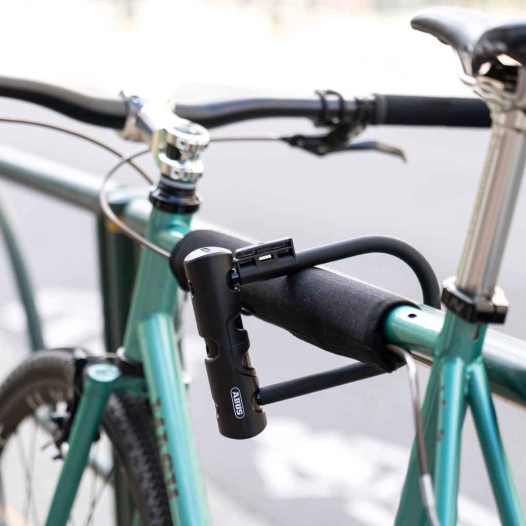 ABUS - 【ほぼ新品 値下げ可】ロードバイク鍵 超頑丈ABUS Mini U-Lock ABUS* ultra mini U lock (green) - BLUE LUG GLOBAL ONLINE STORE
