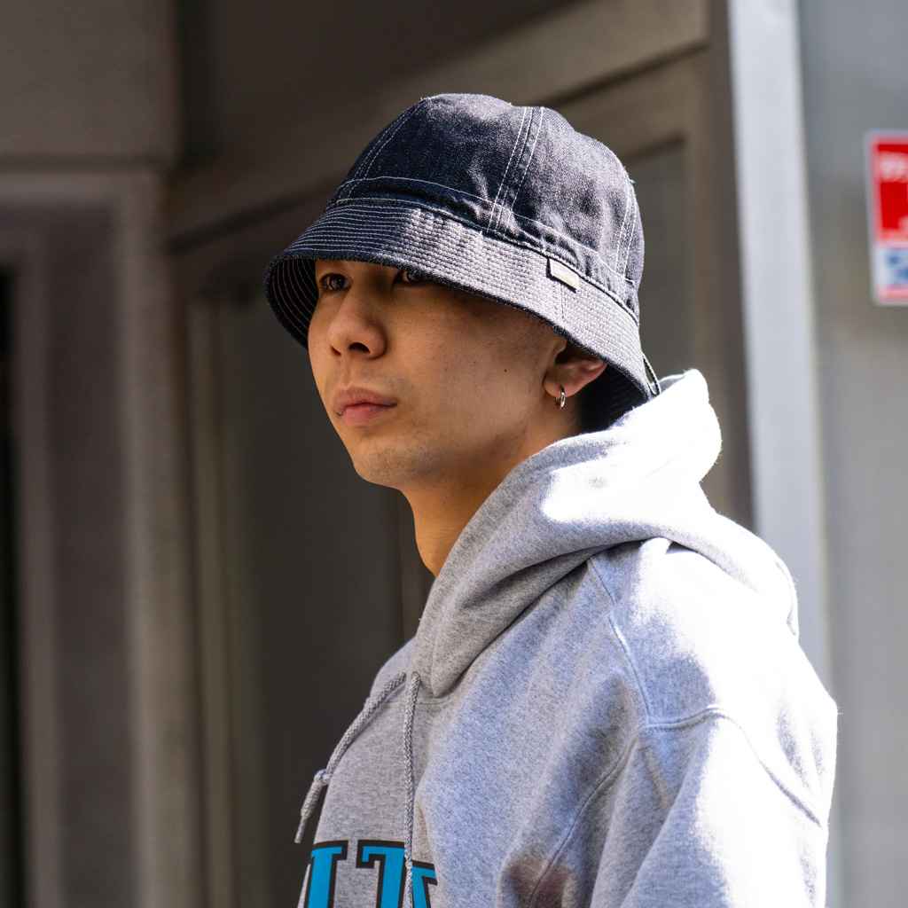 GADID ANONIEM LUKE / BLUE