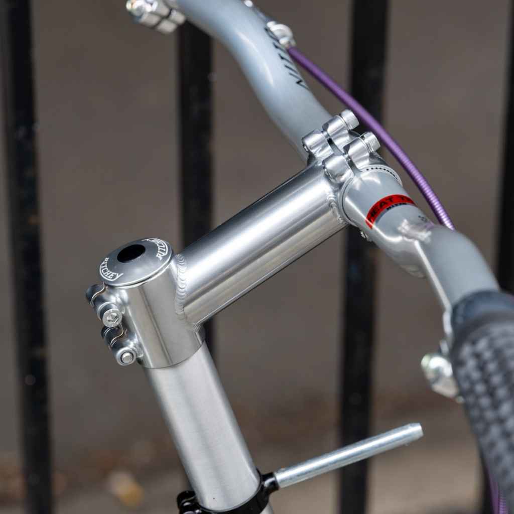 BIKE FRIDAY* PakiT MK.2 完成車 (50/Premium White) - BLUE LUG