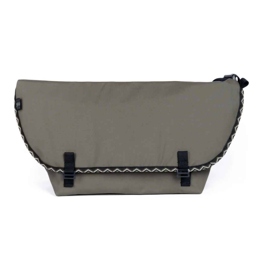 アクセサリー *BLUE LUG* the messenger bag half (grey) CAMP AND GO SLOW×BLUE LUG* the messenger bag half (eastern rattler