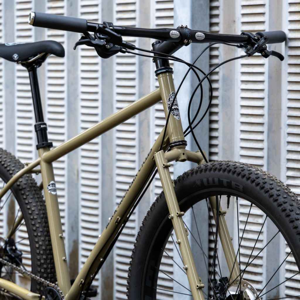 BLACK MOUNTAIN CYCLES* la cabra V2 完成車 (18/yellow gray) - BLUE