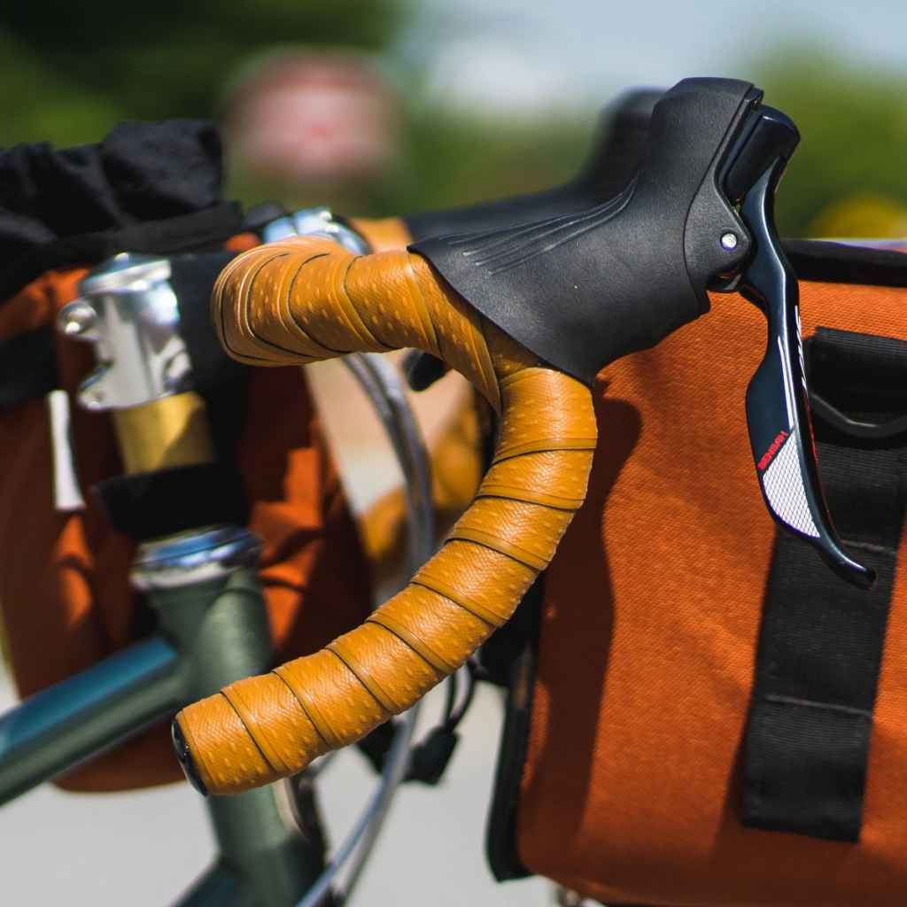 velo orange grand cru レザーバーテープ VELO ORANGE* grand cru leather bartape (brown) - BLUE LUG