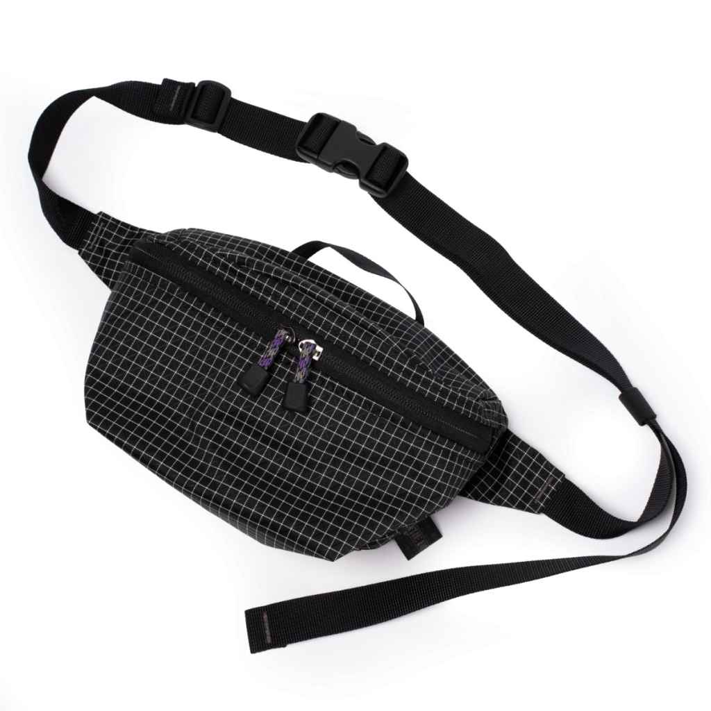 BLUE LUG* the fanny pack (rip black) - BLUE LUG ONLINE STORE