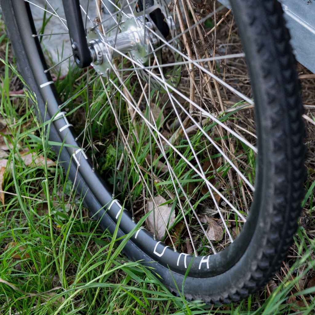 H PLUS SON* the hydra disc rim (black) - BLUE LUG ONLINE STORE