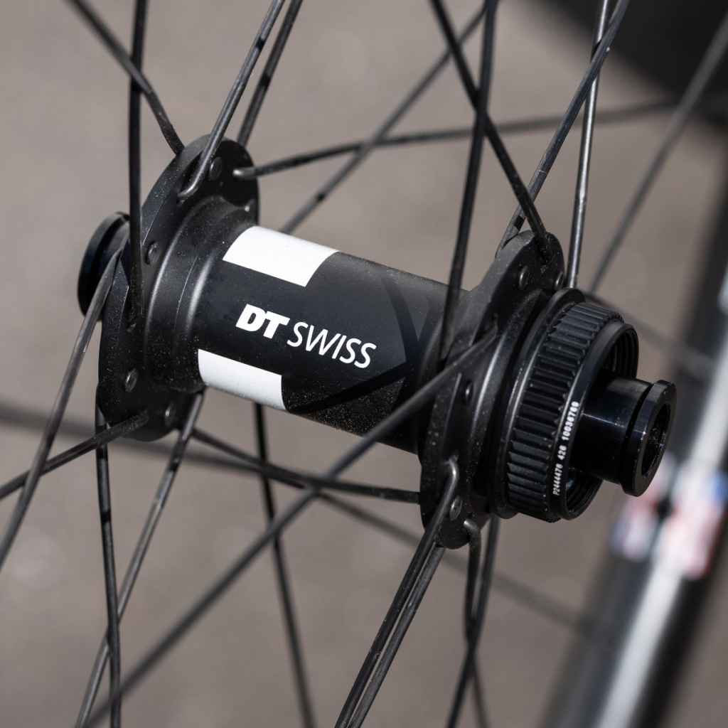 ASTRAL CYCLING×DT SWISS* veil4 carbon wheel (front) - BLUE LUG