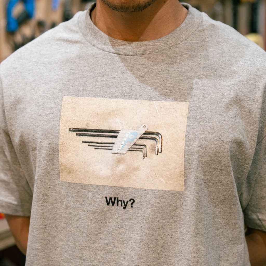 BLUE LUG* missing t-shirt (grey) - BLUE LUG ONLINE STORE