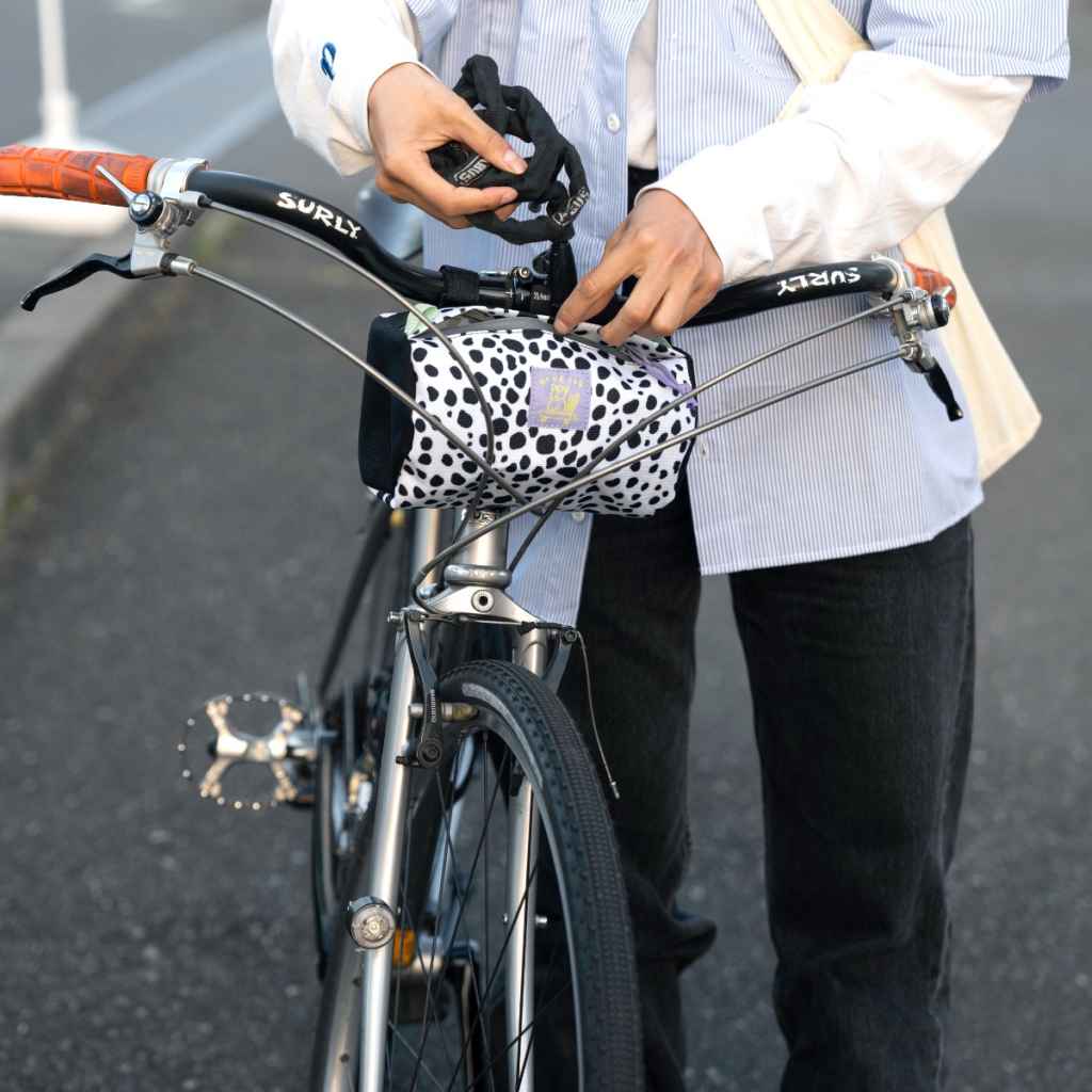 BLUE LUG* handlebar pouch (dalmatian/black) - BLUE LUG ONLINE STORE
