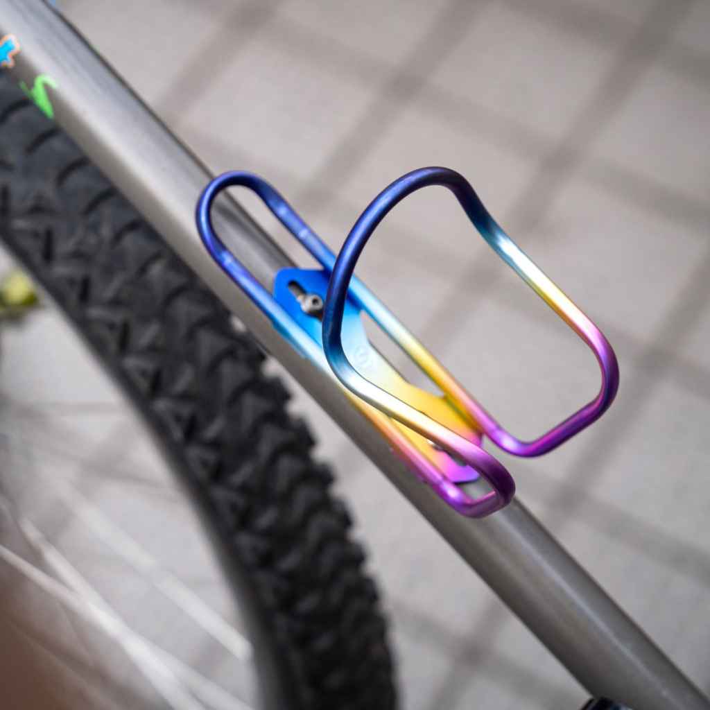 SILCA* sicuro bottle cage ti (rainbow) - BLUE LUG ONLINE STORE