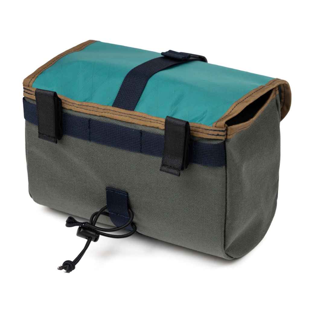 かませ犬 THE INCONVENIENCE STORE BLUE LUG THE INCONVENIENCE STORE×BLUE LUG* bento bag (black) - BLUE