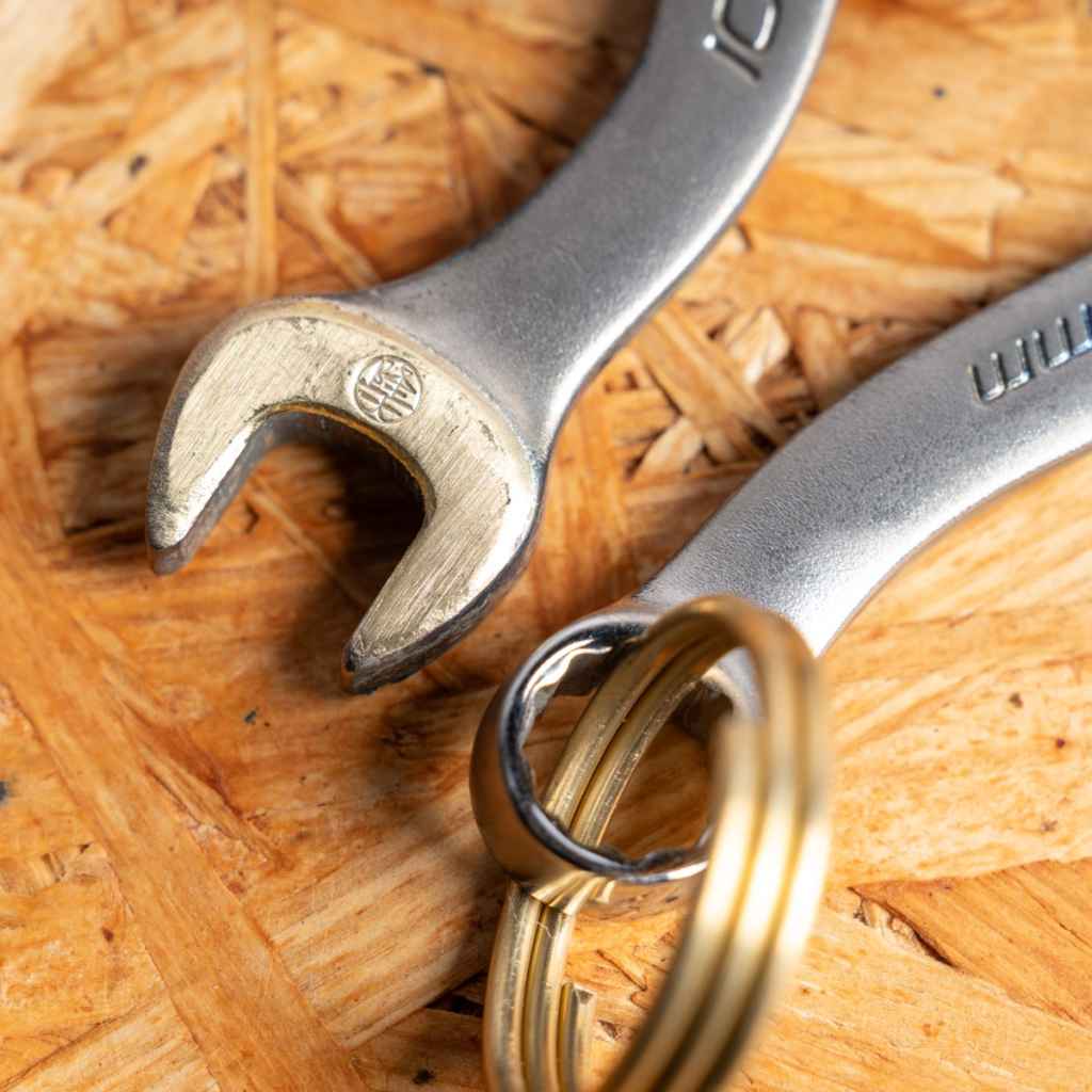 Rew10 スナップ　キーフック　キーホルダー 10mm MACTOOL REW10 WORKS* wrench key hook (snap-on） - BLUE LUG ONLINE STORE