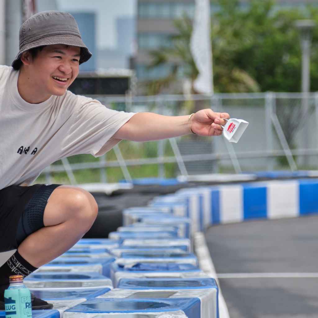 BLUE LUG* cow bell (white) - BLUE LUG ONLINE STORE