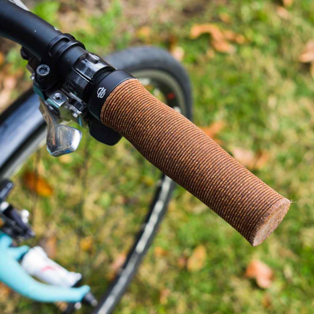 PLANET BIKE* happy hands duracork lock-on grip (brown) - BLUE LUG
