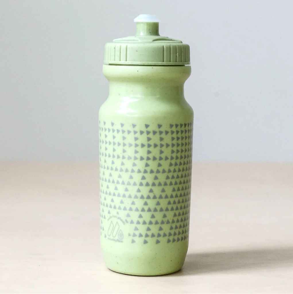 ULTRADYNAMICO* petit dynamawave bottle (pistachio) - BLUE LUG