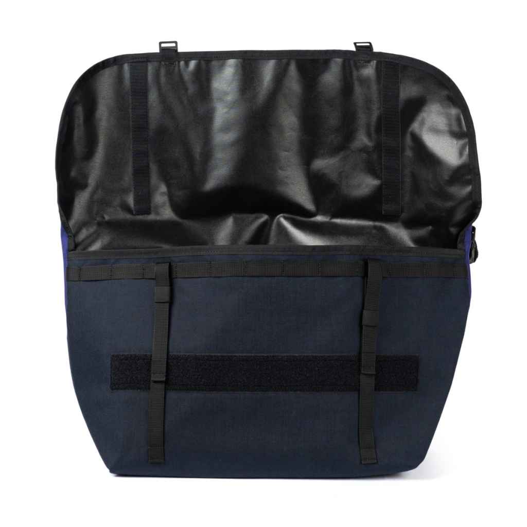 バッグ BLUELUG the messenger bag navy BLUE LUG* the messenger bag (blue) - BLUE LUG GLOBAL ONLINE