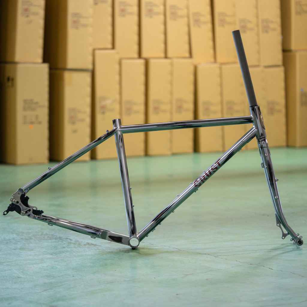 CRUST BIKES* cook paint evasion frame (scratch chrome/s