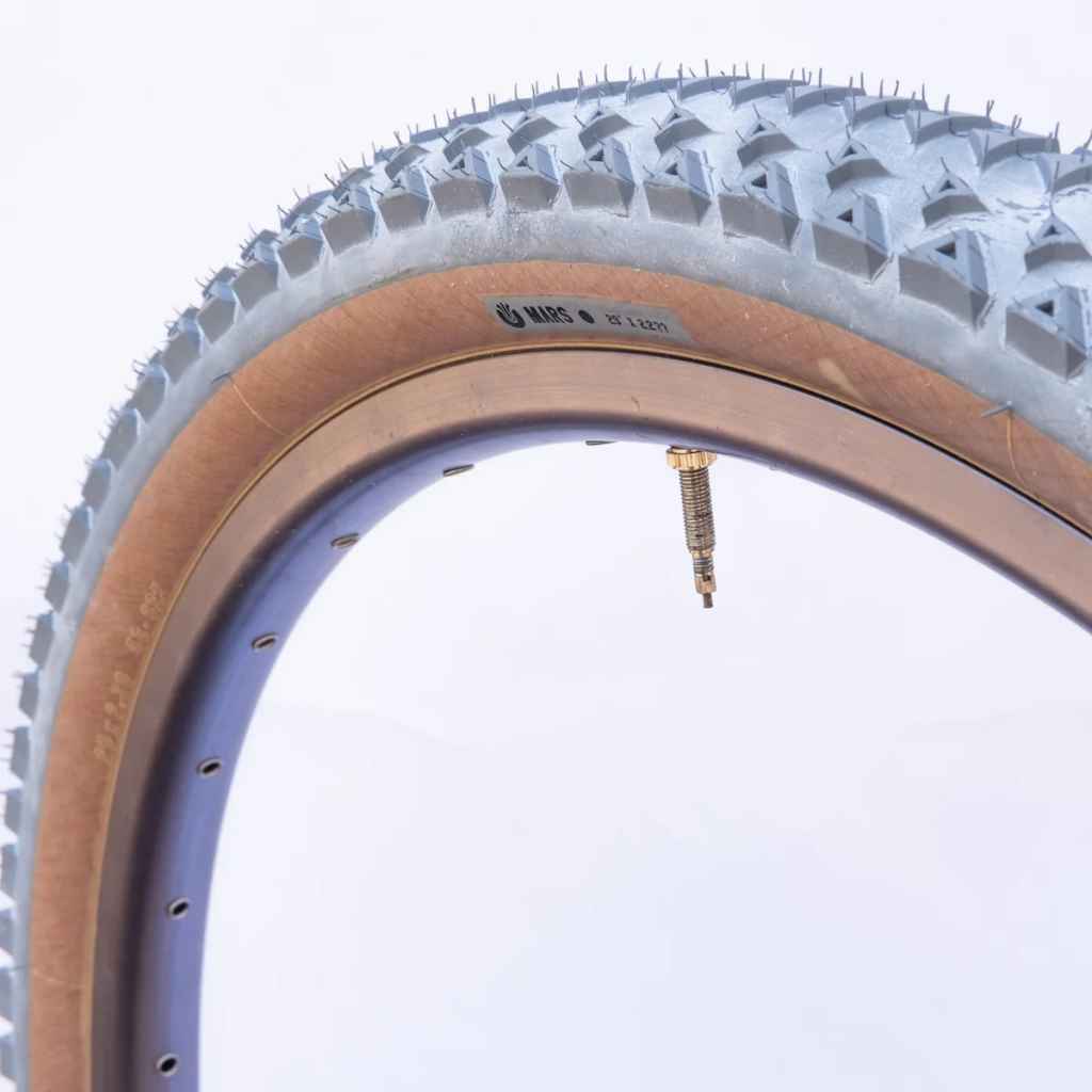 ULTRADYNAMICO* mars rozzo tire (gray) - BLUE LUG ONLINE STORE