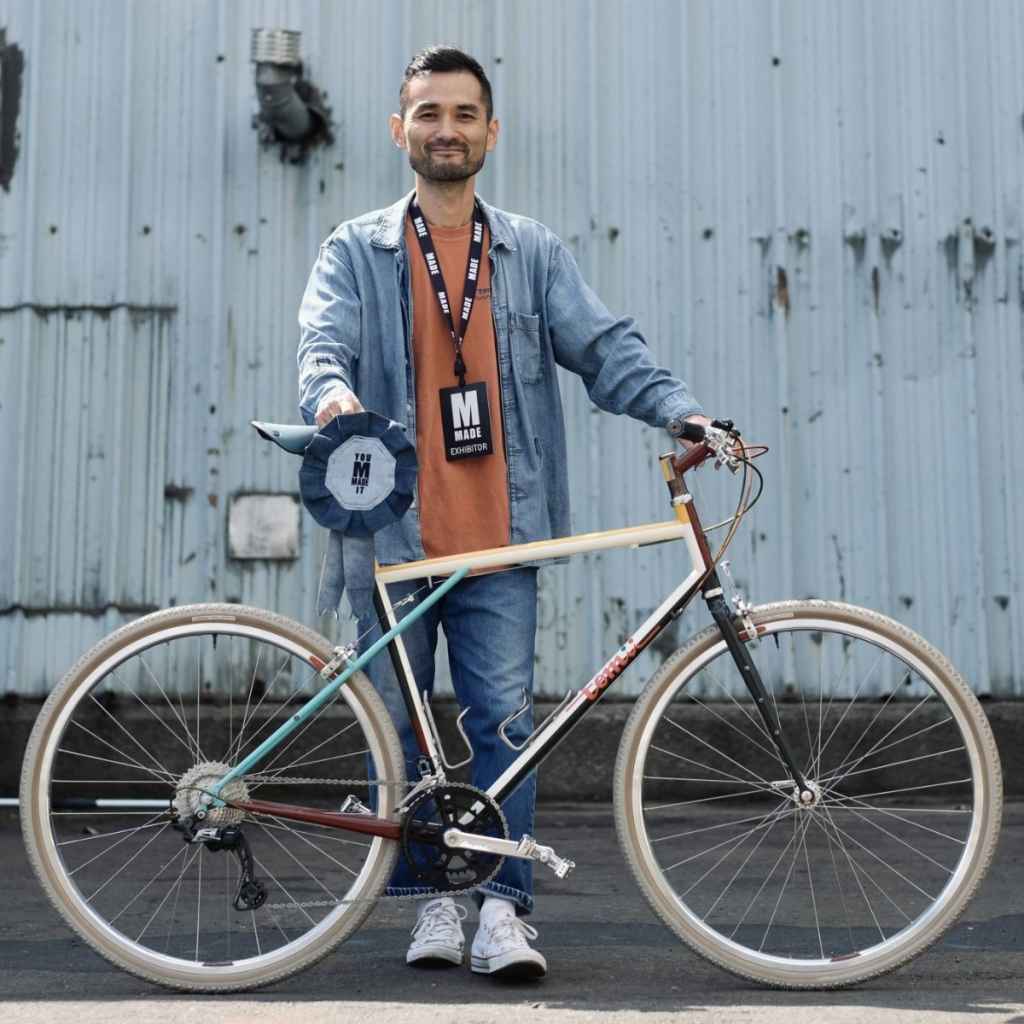 SIM WORKS* × TOMII CYCLES faraway tire (sand beige) - BLUE