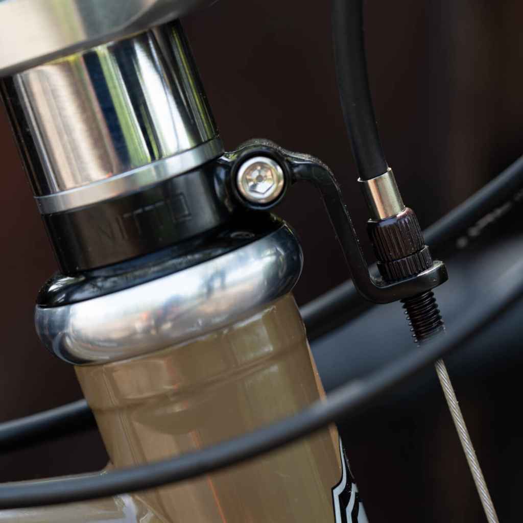 FAIRWEATHER* cable hanger (black) - BLUE LUG ONLINE STORE