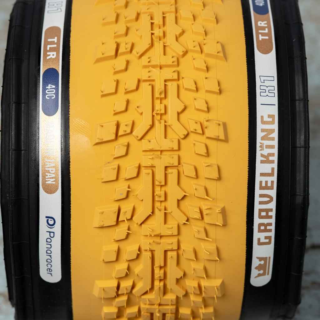PANARACER* new gravel king X1 (honey butter/black) - BLUE LUG