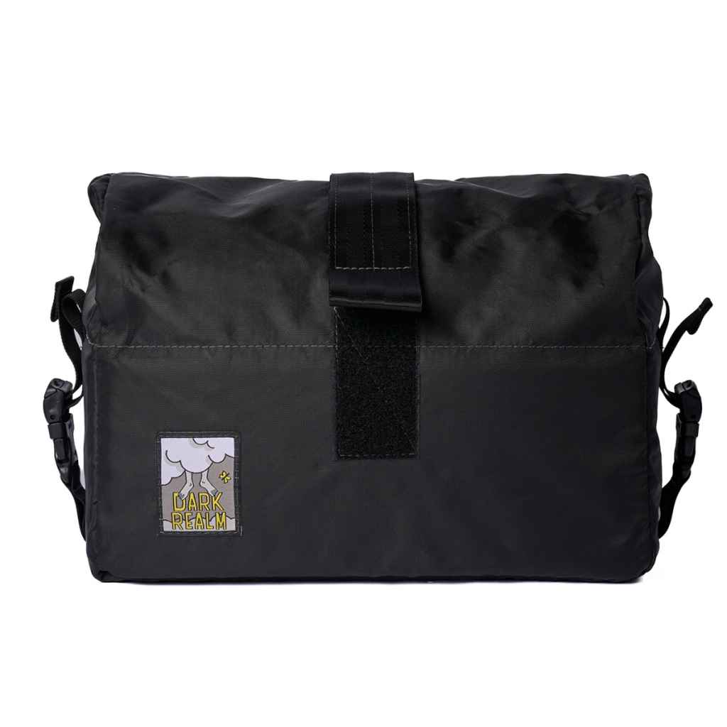 REALM* wald 137 basket bag (recycled ecopac black) - BLUE LUG