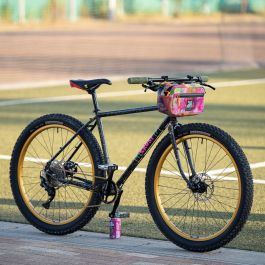 *CRUST BIKES* evasion complete bike (pastel speckle'd black/M）