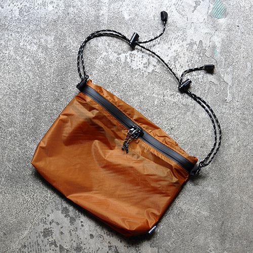 *FAIRWEATHER* zip sacoche (camel)