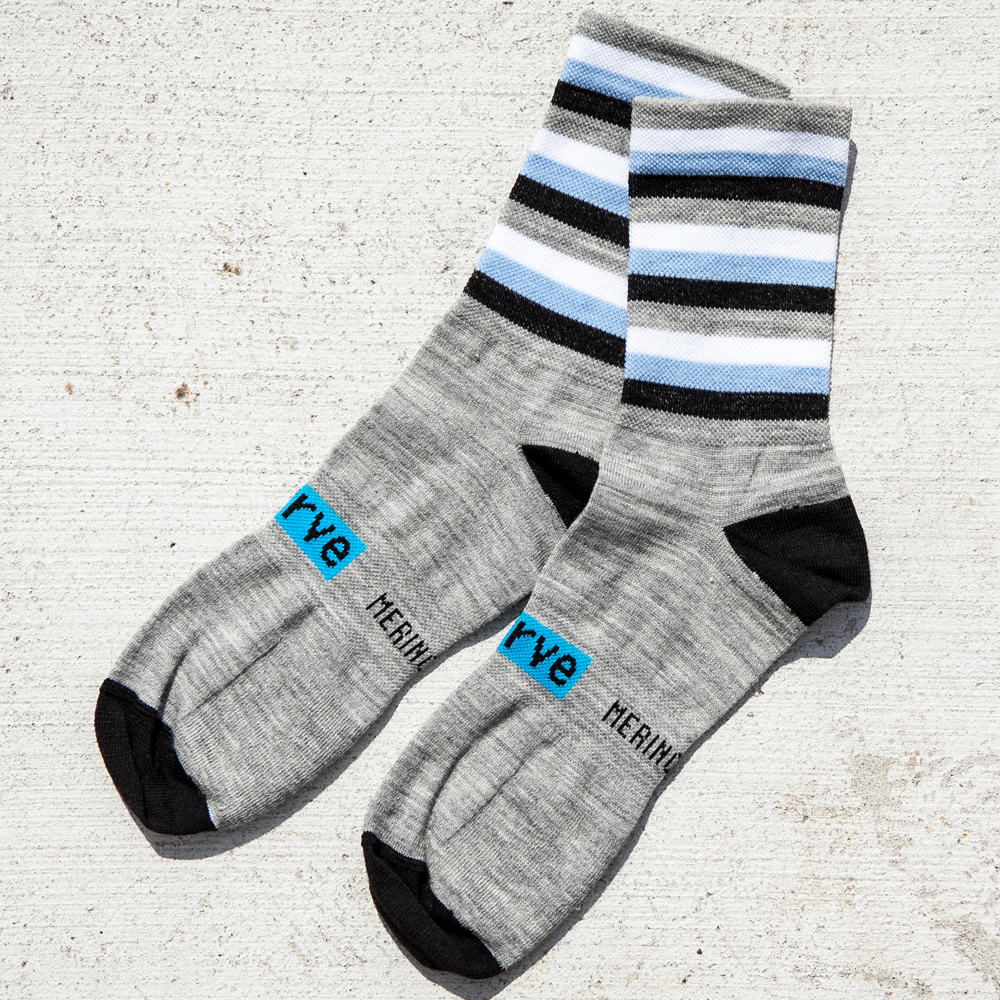 *SWRVE* merino wool socks (light grey stripe)