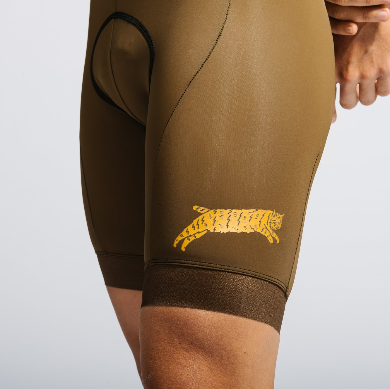 *TEAM DREAM* tandrew moreno brown bib (brown/gold)