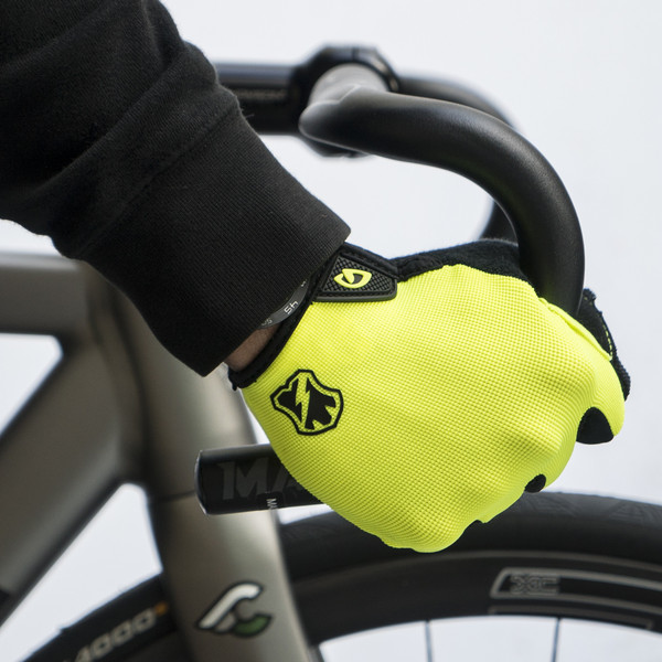 *MASH* DND glove (neon yellow)
